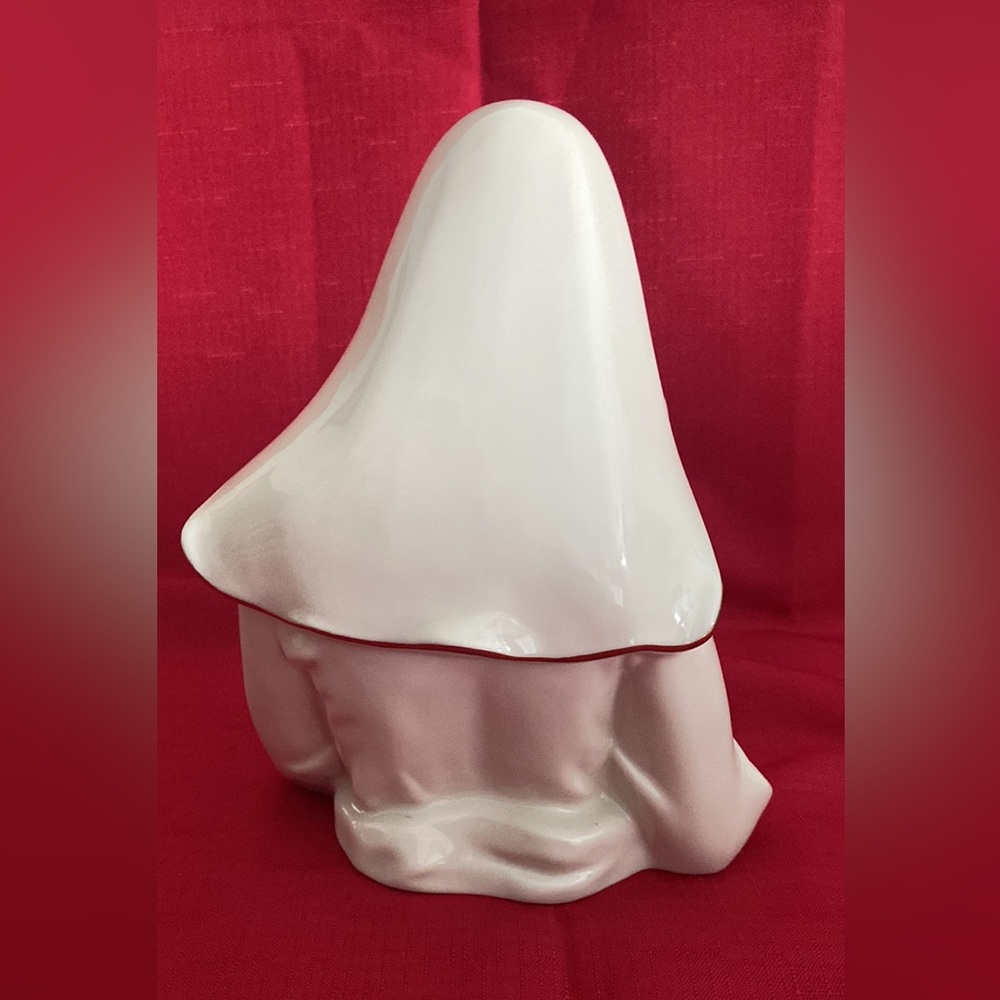 Mikasa Madonna and Child Fine White Porcelain with Gold Trim Figurine - Picture 4 of 5
